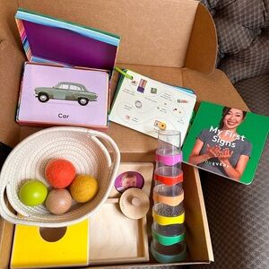 Lovevery The Inspector Playkit (7-8 months)